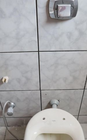 Casa à venda com 250m², 3 quartos e 2 vagasBanheiro do Quarto 1