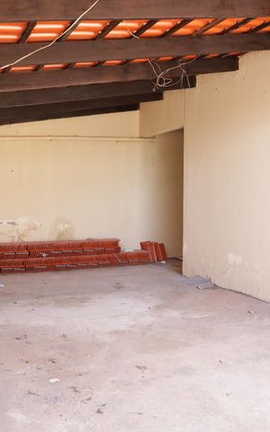 Casa à venda com 250m², 3 quartos e 2 vagasGaragem