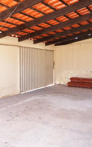 Casa à venda com 250m², 3 quartos e 2 vagasGaragem