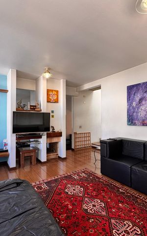 Casa à venda com 230m², 4 quartos e 3 vagasSala