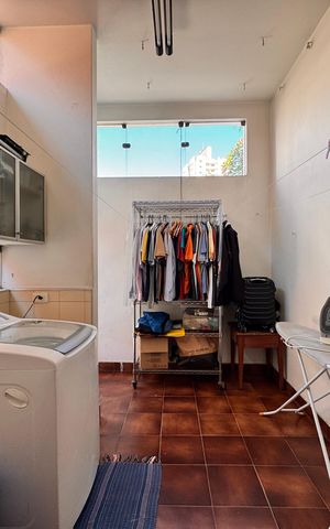 Casa à venda com 230m², 4 quartos e 3 vagasLavanderia