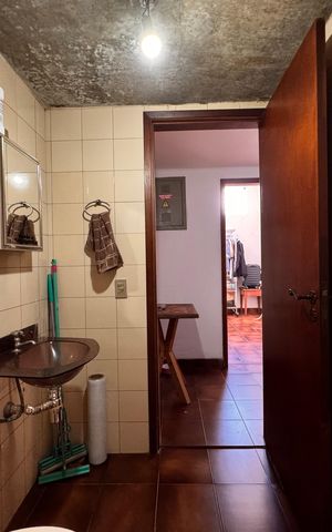 Casa à venda com 230m², 4 quartos e 3 vagasBanheiro de serviço