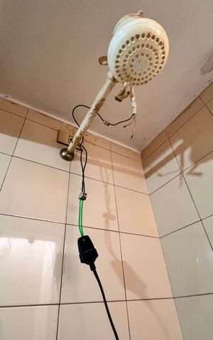 Casa à venda com 230m², 4 quartos e 3 vagasBanheiro de serviço