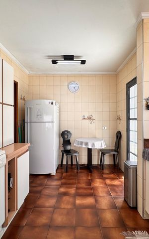 Casa à venda com 230m², 4 quartos e 3 vagasCozinha