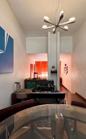Casa à venda com 230m², 4 quartos e 3 vagasEscritório