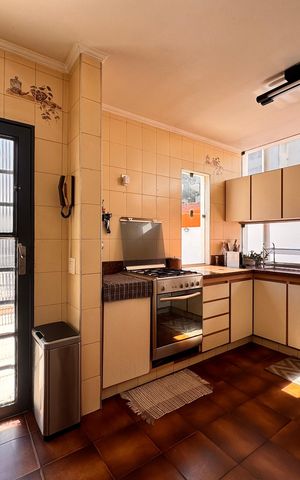 Casa à venda com 230m², 4 quartos e 3 vagasCozinha