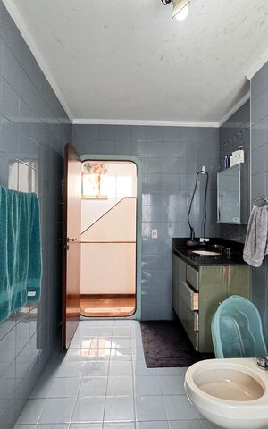 Casa à venda com 230m², 4 quartos e 3 vagasBanheiro