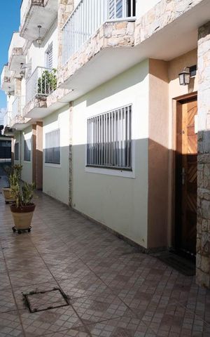 Casa de condomínio à venda com 70m², 2 quartos e 1 vagaFachada Interna