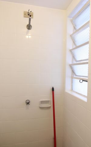Apartamento à venda com 160m², 3 quartos e 1 vagaÁrea de Serviço - Banheiro