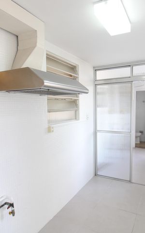 Apartamento à venda com 160m², 3 quartos e 1 vagaÁrea de Serviço