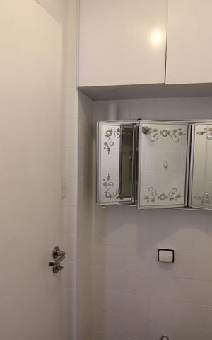 Apartamento à venda com 160m², 3 quartos e 1 vagaÁrea de Serviço - Banheiro