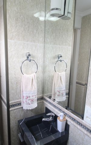 Apartamento à venda com 70m², 3 quartos e 1 vagaQuarto 1 - Banheiro