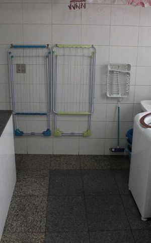 Casa à venda com 445m², 4 quartos e 6 vagas Casa à venda com 445m², 4 quartos e 6 vagasÁrea de serviço
