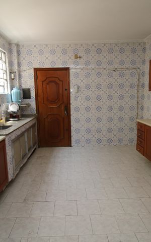 Apartamento à venda com 125m², 3 quartos e 2 vagasCozinha