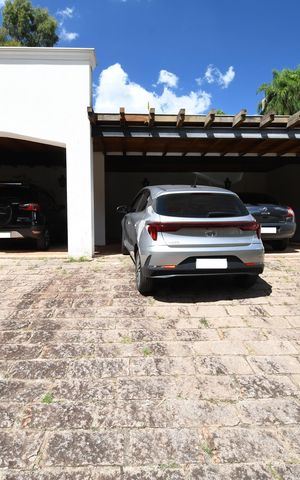 Casa de condomínio à venda com 1120m², 6 quartos e 10 vagasGaragem