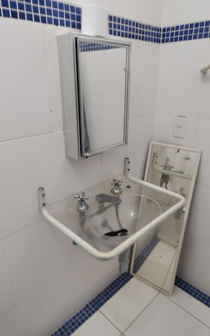 Casa de condomínio à venda com 1120m², 6 quartos e 10 vagasBanheiro de serviço