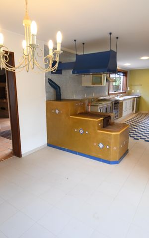 Casa de condomínio à venda com 1120m², 6 quartos e 10 vagasCozinha