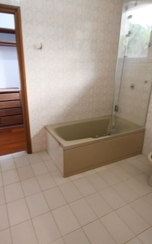 Casa de condomínio à venda com 1120m², 6 quartos e 10 vagasBanheiro 4