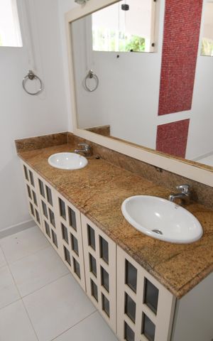 Casa de condomínio à venda com 1120m², 6 quartos e 10 vagasBanheiro 2