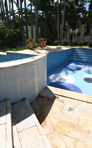 Casa de condomínio à venda com 1120m², 6 quartos e 10 vagasPiscina