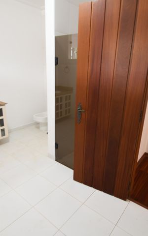 Casa de condomínio à venda com 1120m², 6 quartos e 10 vagasBanheiro 2
