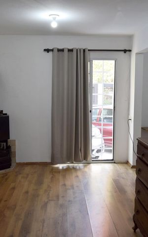Casa à venda com 200m², 4 quartos e 2 vagasEscritório