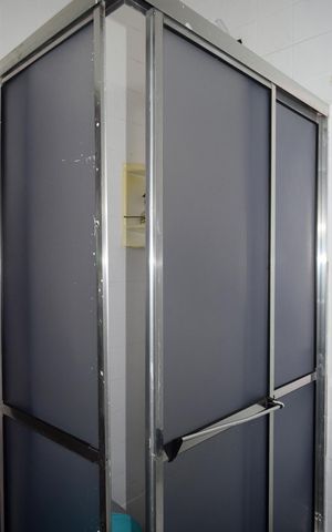 Casa à venda com 200m², 4 quartos e 2 vagasBanheiro