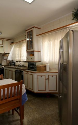 Apartamento à venda com 200m², 4 quartos e 3 vagasCozinha