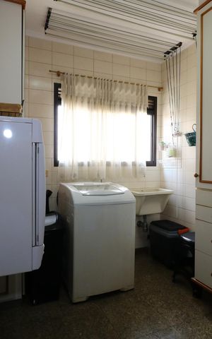 Apartamento à venda com 200m², 4 quartos e 3 vagasÁrea de Serviço