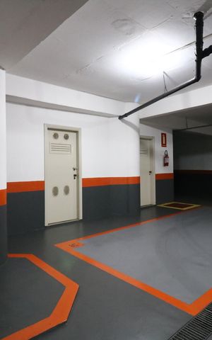 Apartamento à venda com 200m², 4 quartos e 3 vagasÁrea comum - Garagem