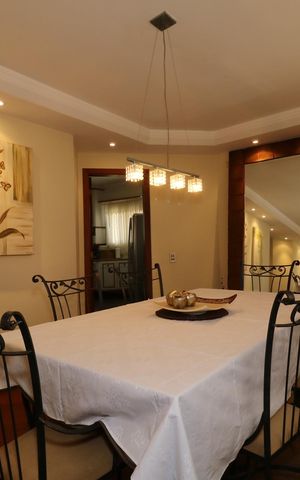 Apartamento à venda com 200m², 4 quartos e 3 vagasSala de Jantar