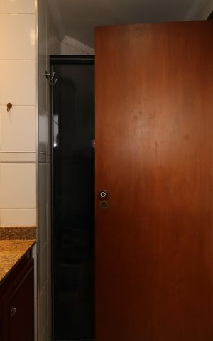 Apartamento à venda com 200m², 4 quartos e 3 vagasBanheiro da Suíte 1
