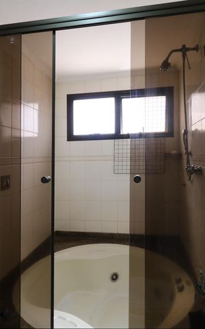 Apartamento à venda com 200m², 4 quartos e 3 vagasBanheiro da Suíte 2