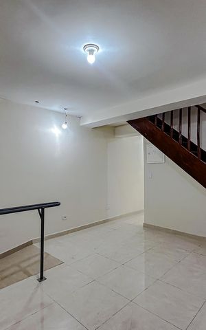 Casa à venda com 250m², 7 quartos e 1 vagaSala