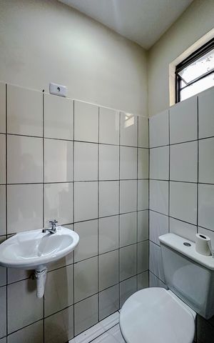 Casa à venda com 250m², 7 quartos e 1 vagaBanheiro de serviço
