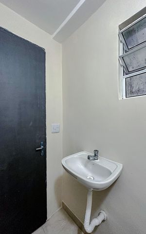 Casa à venda com 250m², 7 quartos e 1 vagaBanheiro 2