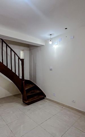 Casa à venda com 250m², 7 quartos e 1 vagaSala
