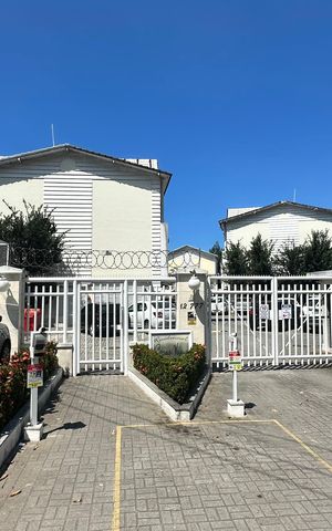 Casa de condomínio à venda com 116m², 3 quartos e 1 vaga Casa de condomínio à venda com 116m², 3 quartos e 1 vagaFachada