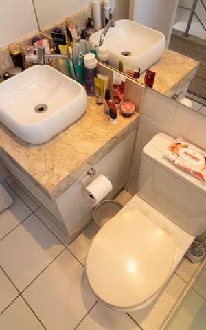 Casa de condomínio à venda com 90m², 3 quartos e 2 vagas Casa de condomínio à venda com 90m², 3 quartos e 2 vagasBANHEIRO SOCIAL