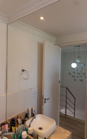 Casa de condomínio à venda com 90m², 3 quartos e 2 vagas Casa de condomínio à venda com 90m², 3 quartos e 2 vagasBANHEIRO SOCIAL