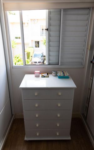 Casa de condomínio à venda com 90m², 3 quartos e 2 vagas Casa de condomínio à venda com 90m², 3 quartos e 2 vagasCLOSET