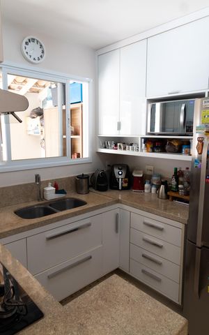 Casa de condomínio à venda com 90m², 3 quartos e 2 vagas Casa de condomínio à venda com 90m², 3 quartos e 2 vagasCOZINHA
