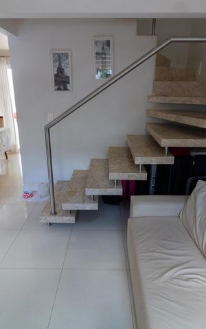 Casa de condomínio à venda com 90m², 3 quartos e 2 vagas Casa de condomínio à venda com 90m², 3 quartos e 2 vagasSALA