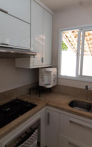 Casa de condomínio à venda com 90m², 3 quartos e 2 vagas Casa de condomínio à venda com 90m², 3 quartos e 2 vagasCOZINHA