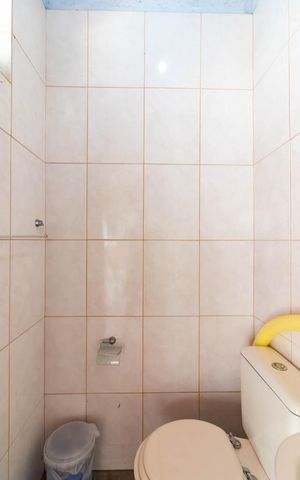 Casa à venda com 255m², 4 quartos e 2 vagas Casa à venda com 255m², 4 quartos e 2 vagasBanheiro de Serviço