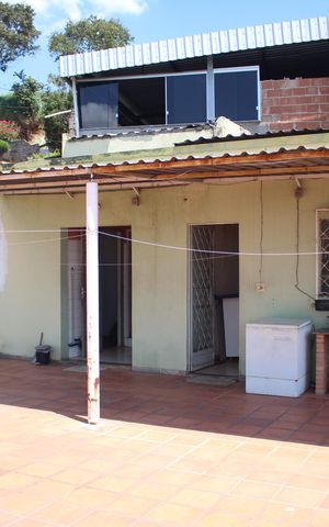 Casa à venda com 360m², 4 quartos e 1 vagaVaranda