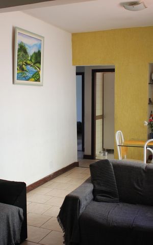 Casa à venda com 360m², 4 quartos e 1 vagaSala