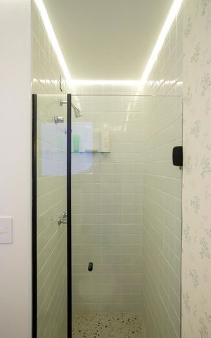 Apartamento à venda com 77m², 3 quartos e 2 vagasBanheiro