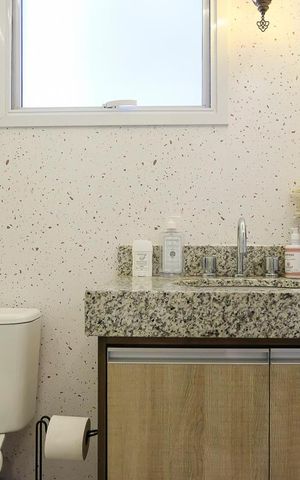 Apartamento à venda com 77m², 3 quartos e 2 vagasBanheiro