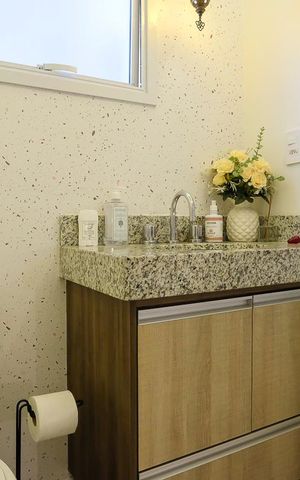 Apartamento à venda com 77m², 3 quartos e 2 vagasBanheiro